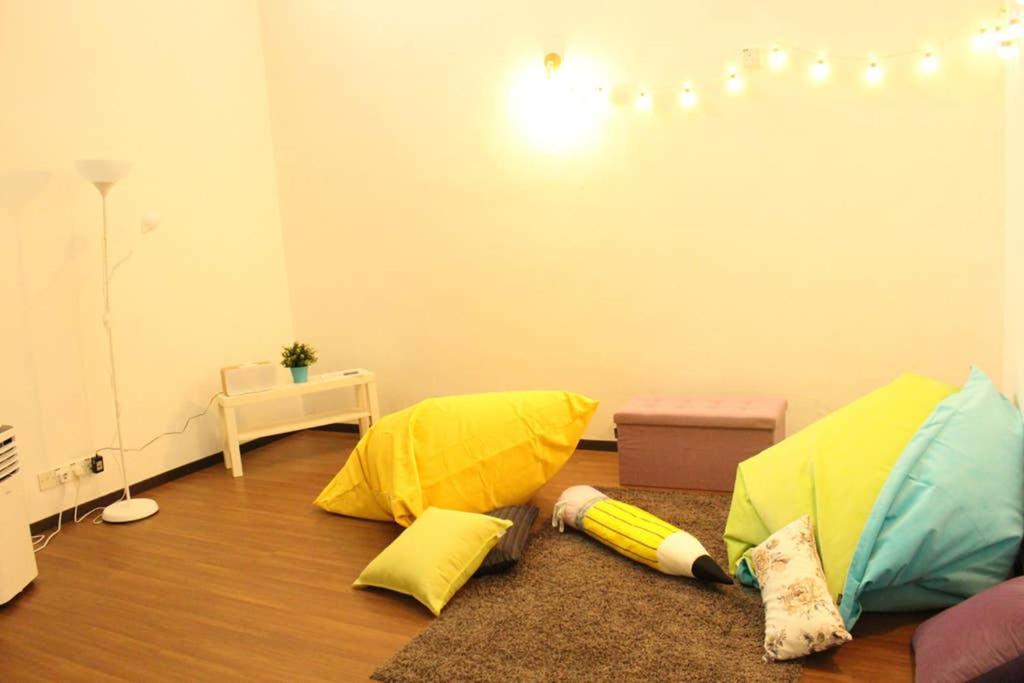 טנג'ונג בונגא New Seaview Cozy Modern Beach House מראה חיצוני תמונה