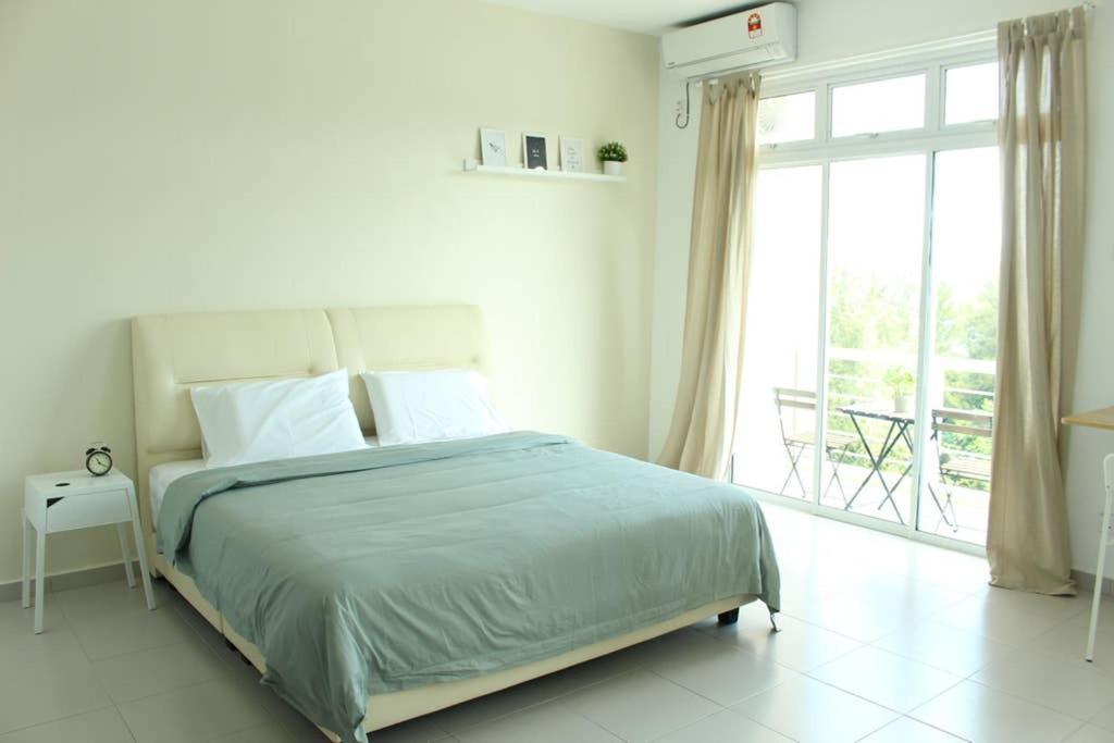 טנג'ונג בונגא New Seaview Cozy Modern Beach House מראה חיצוני תמונה