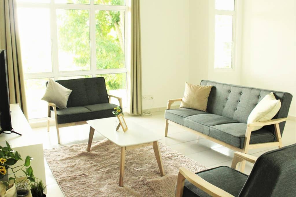 טנג'ונג בונגא New Seaview Cozy Modern Beach House מראה חיצוני תמונה