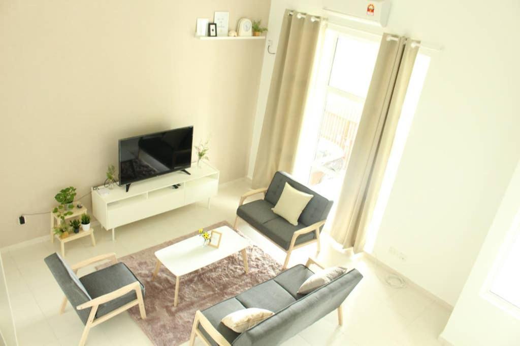 טנג'ונג בונגא New Seaview Cozy Modern Beach House מראה חיצוני תמונה
